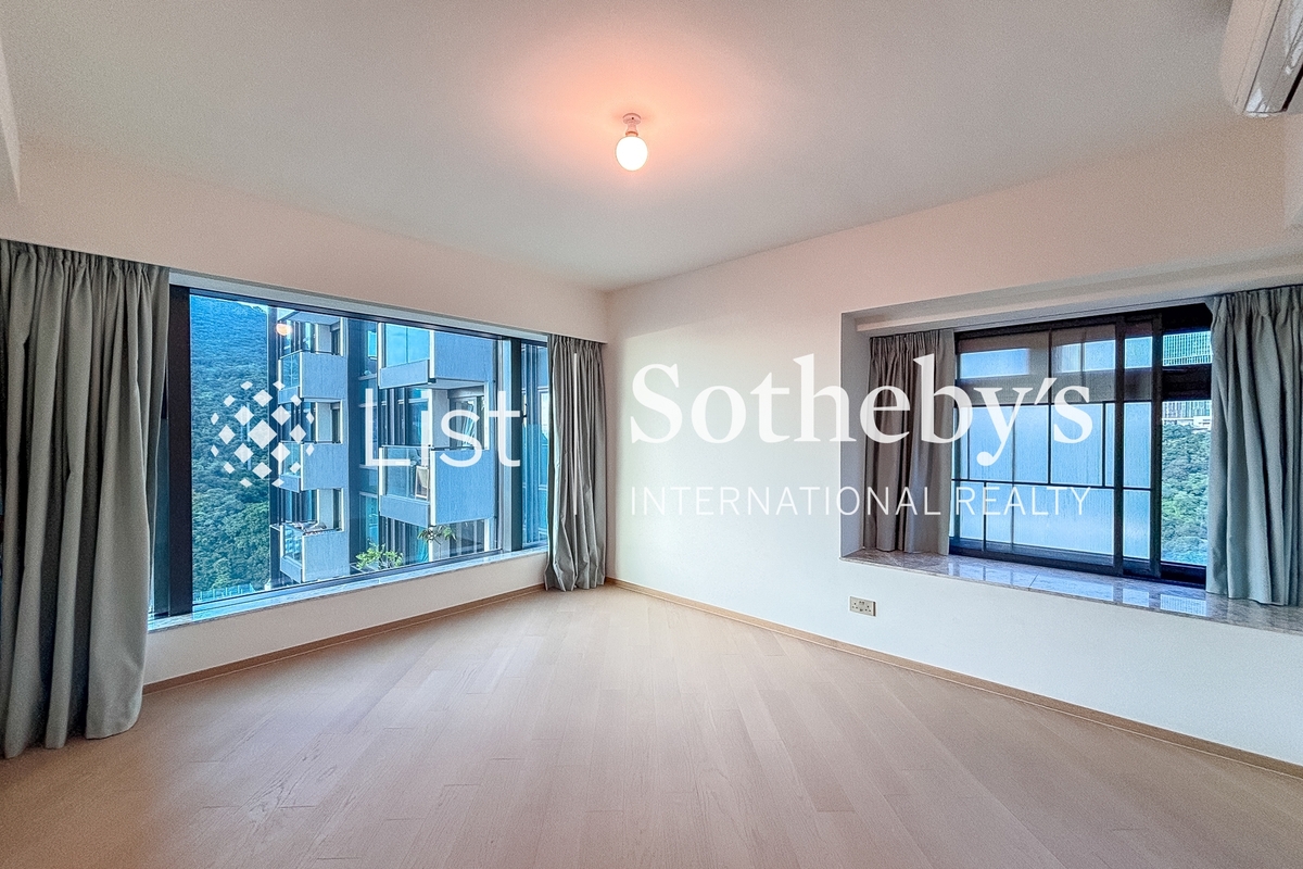 Victoria Coast Victoria Coast | Master Bedroom