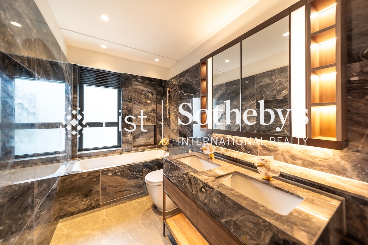 Victoria Coast Victoria Coast | Master Bathroom