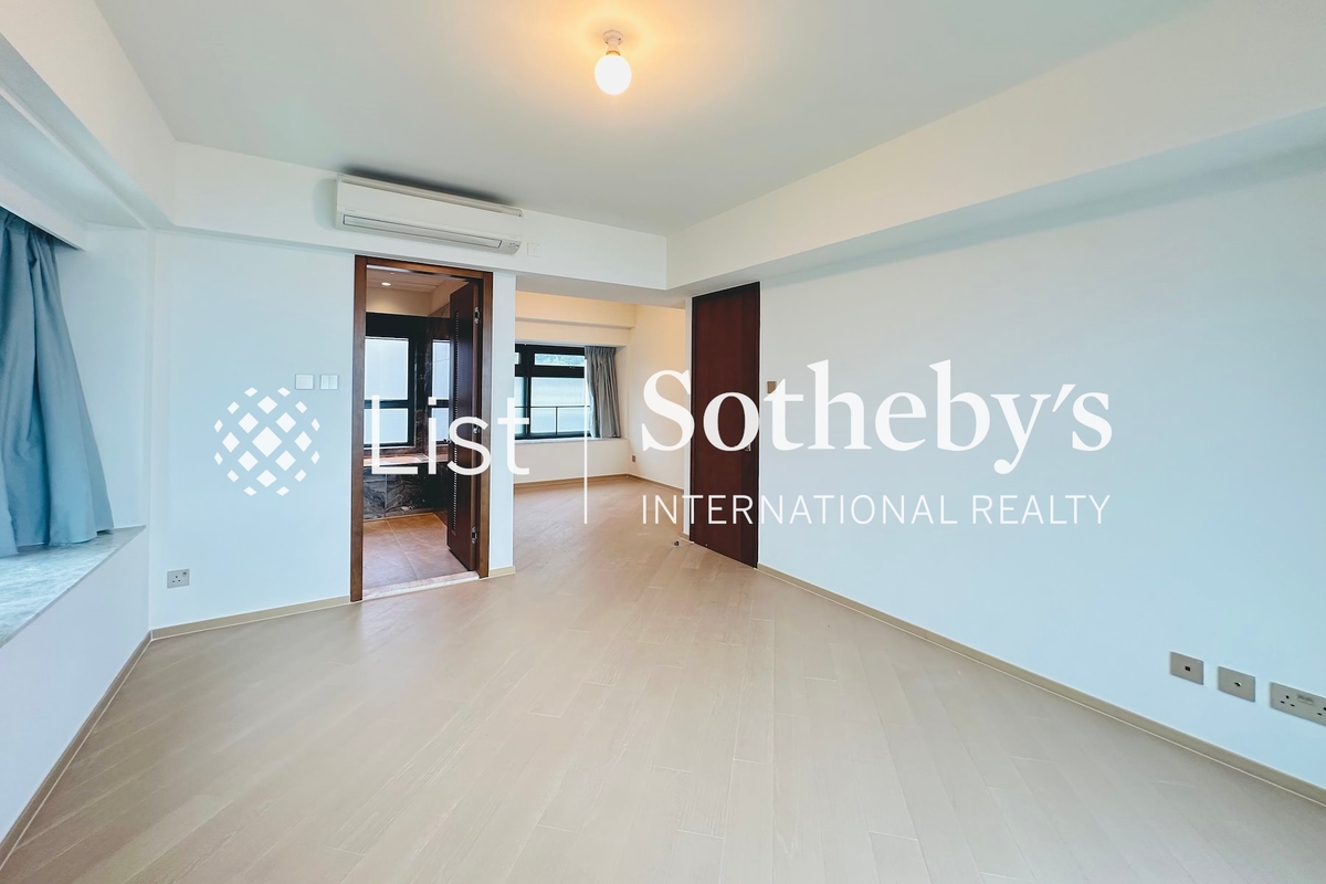 Victoria Coast Victoria Coast | Master Bedroom