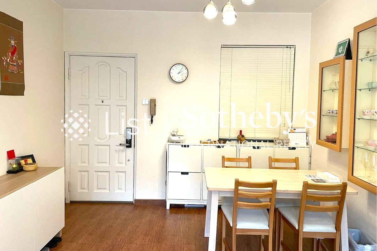 Tai Hang Terrace 大坑台 | Living and Dining Room