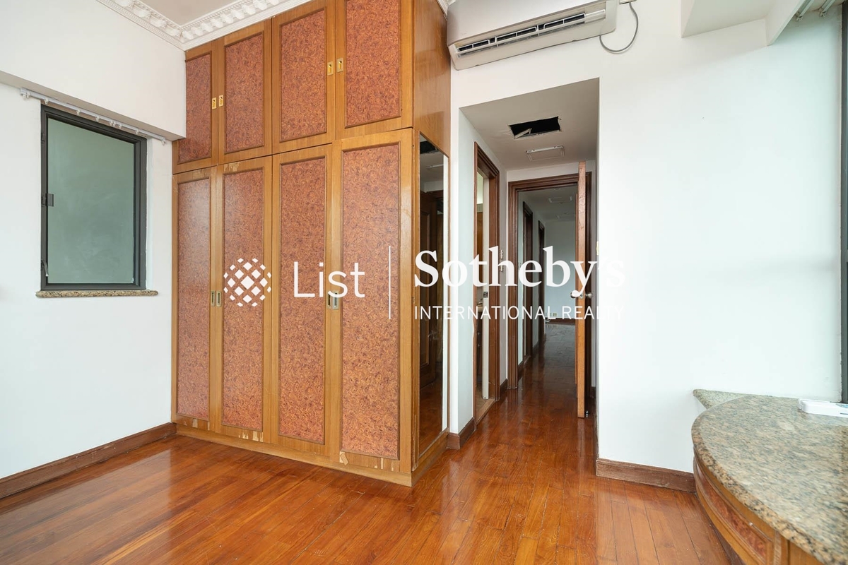 Palatial Crest 輝煌豪園 | Master Bedroom