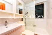 Palatial Crest 輝煌豪園 | Guest Bathroom