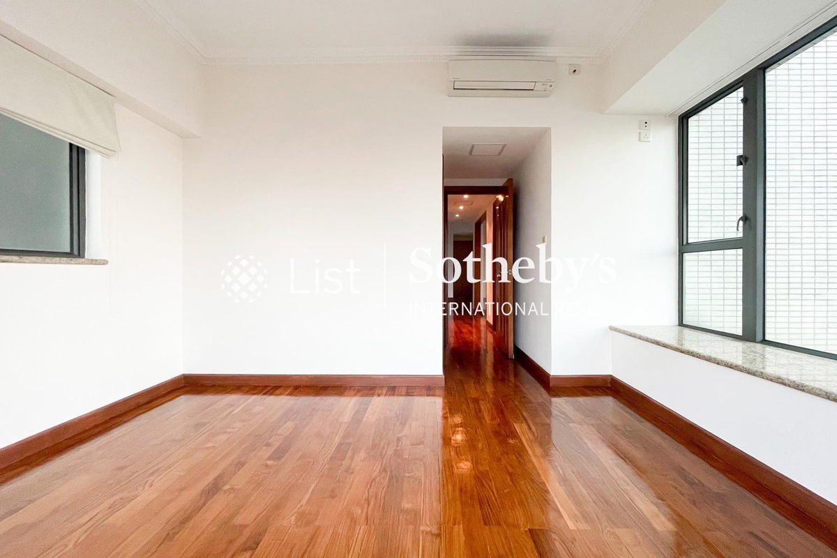 Palatial Crest 輝煌豪園 | Master Bedroom