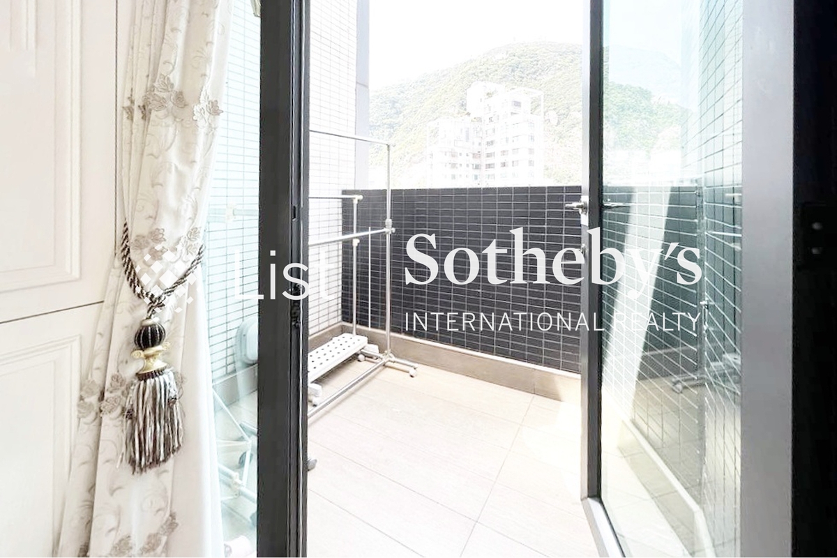 Palatial Crest 輝煌豪園 | Balconly off the Master Bedroom