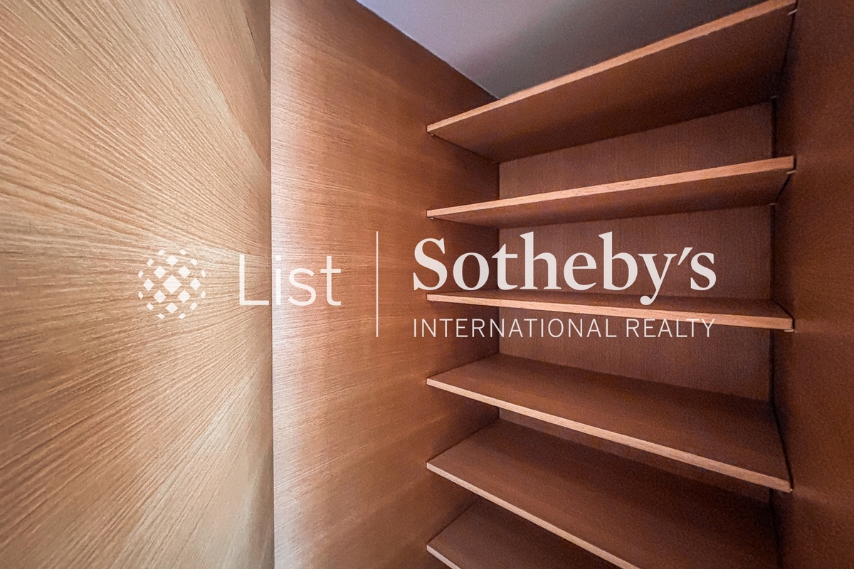 Centre Stage 聚賢居 | Storage Room