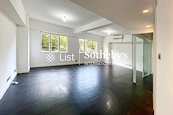 Realty Gardens 聯邦花園 | Living and Dining Room