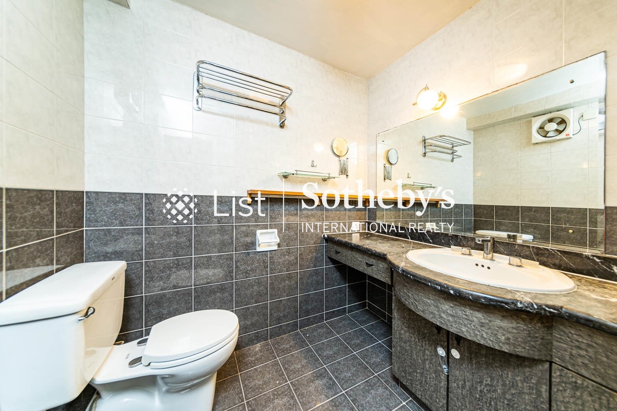 Realty Gardens 聯邦花園 | Master Bathroom