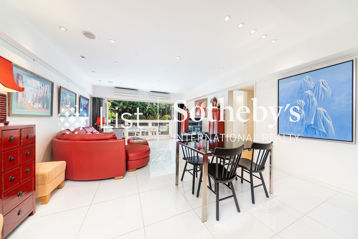 Realty Gardens 聯邦花園 | Living and Dining Room