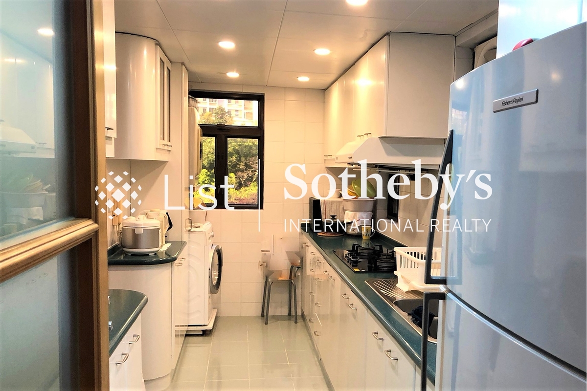 Butler Towers 柏麗園 | Kitchen