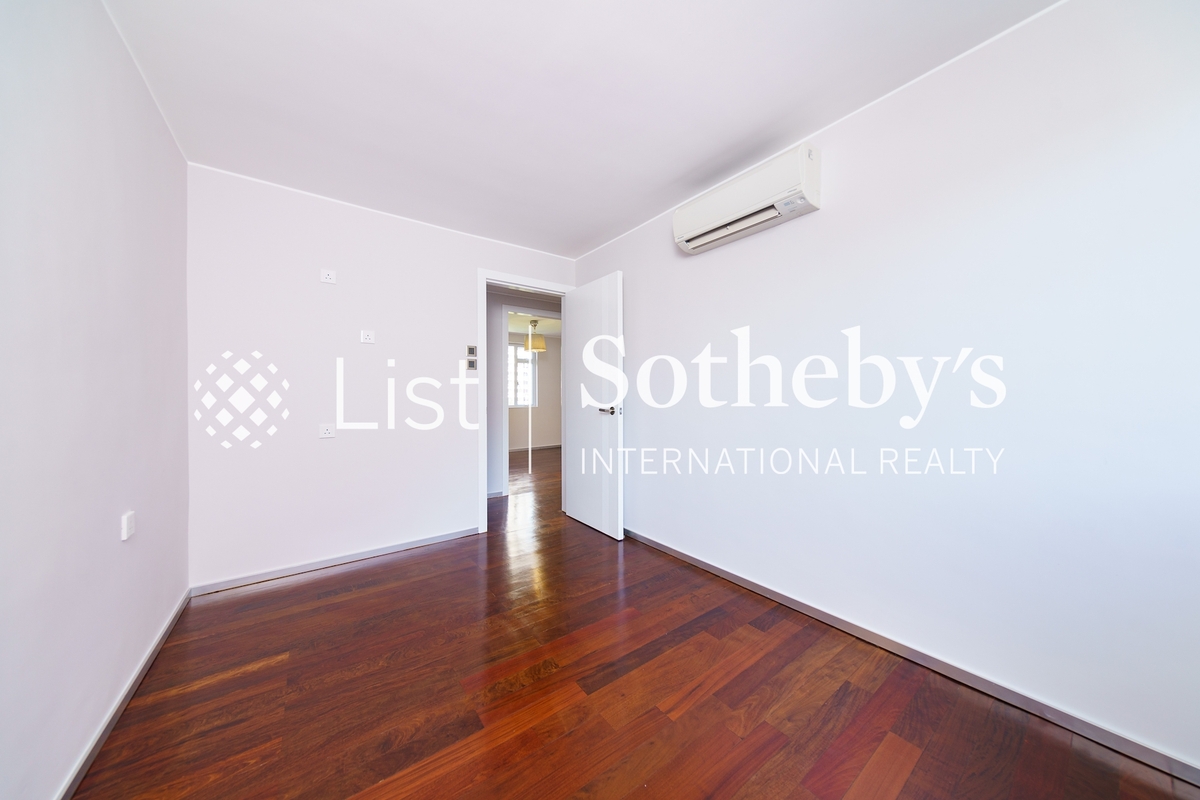 Butler Towers 柏麗園 | Third Bedroom