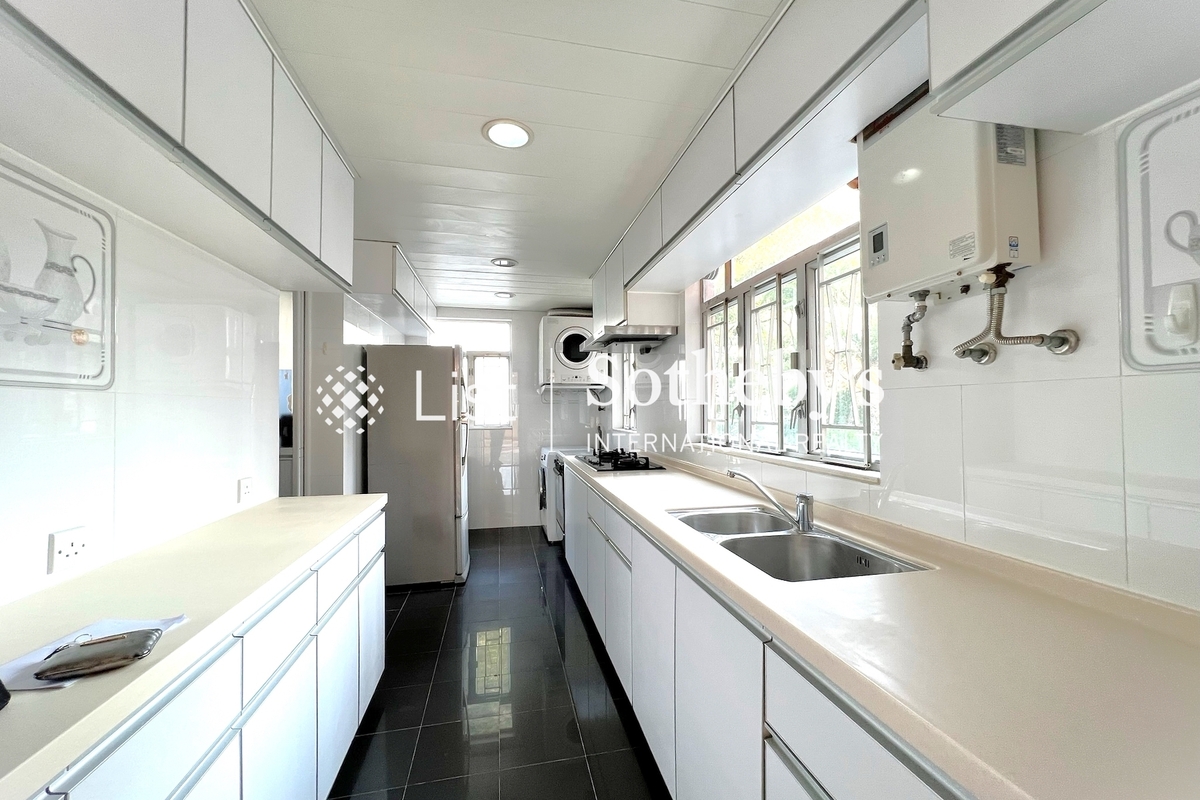 Butler Towers 柏麗園 | Kitchen