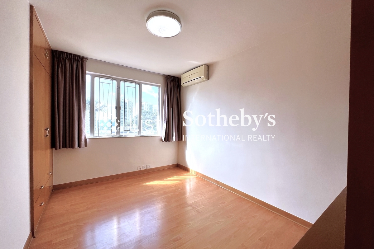 Butler Towers 柏麗園 | Third Bedroom