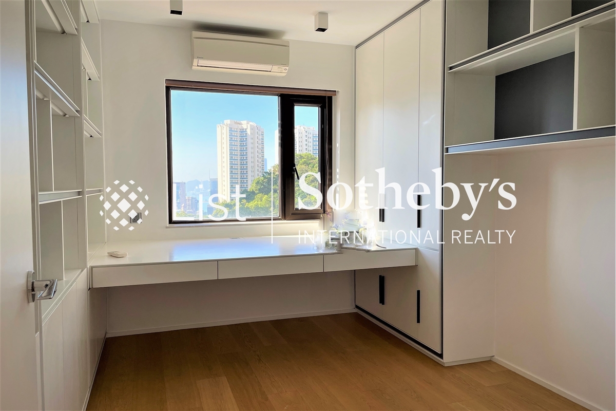 Butler Towers 柏麗園 | Third Bedroom