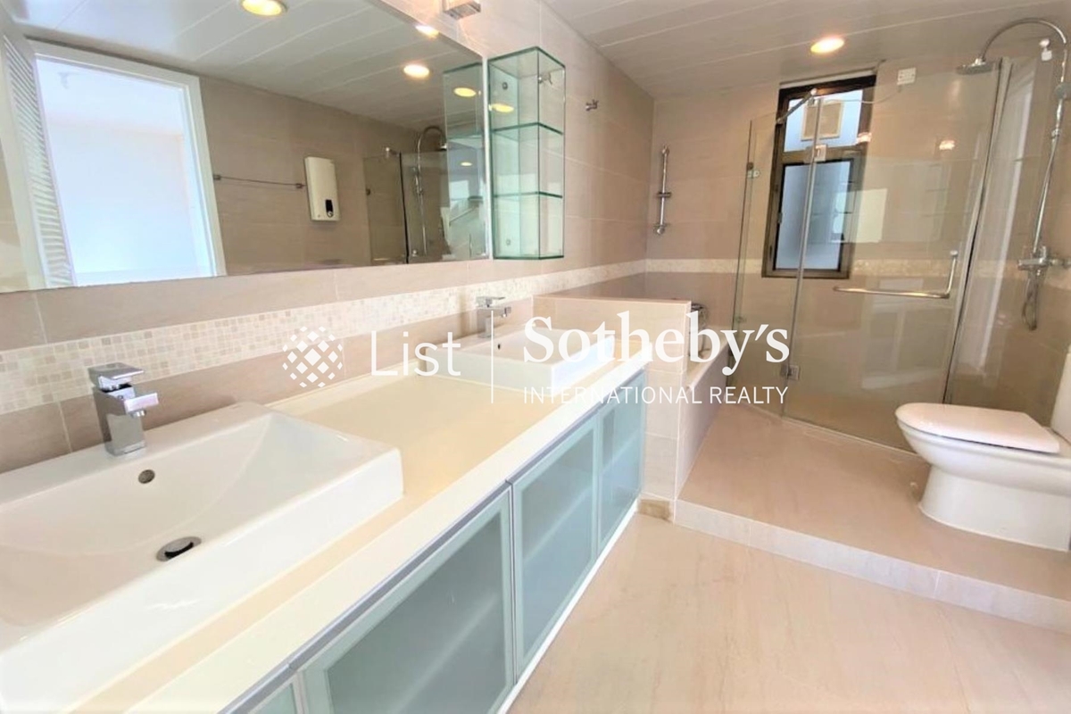 Burnside Villa 濱景園 | Master Bathroom