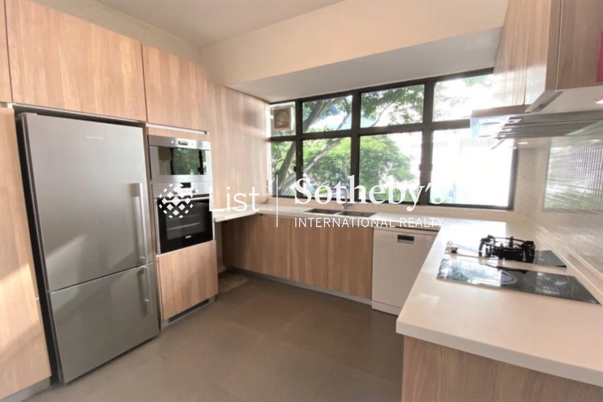 Burnside Villa 濱景園 | Kitchen