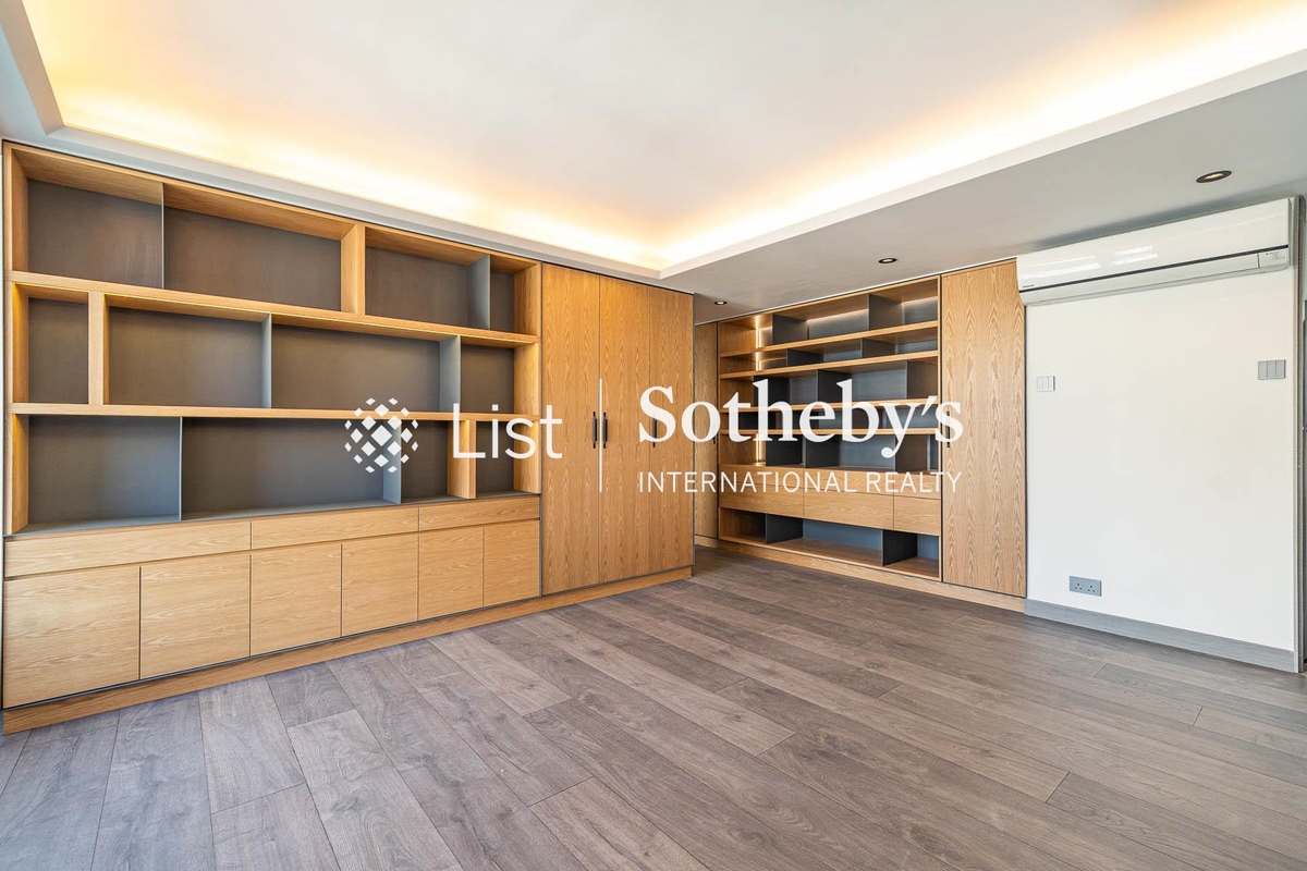 Wing On Towers 永安閣 | Living and Dining Room