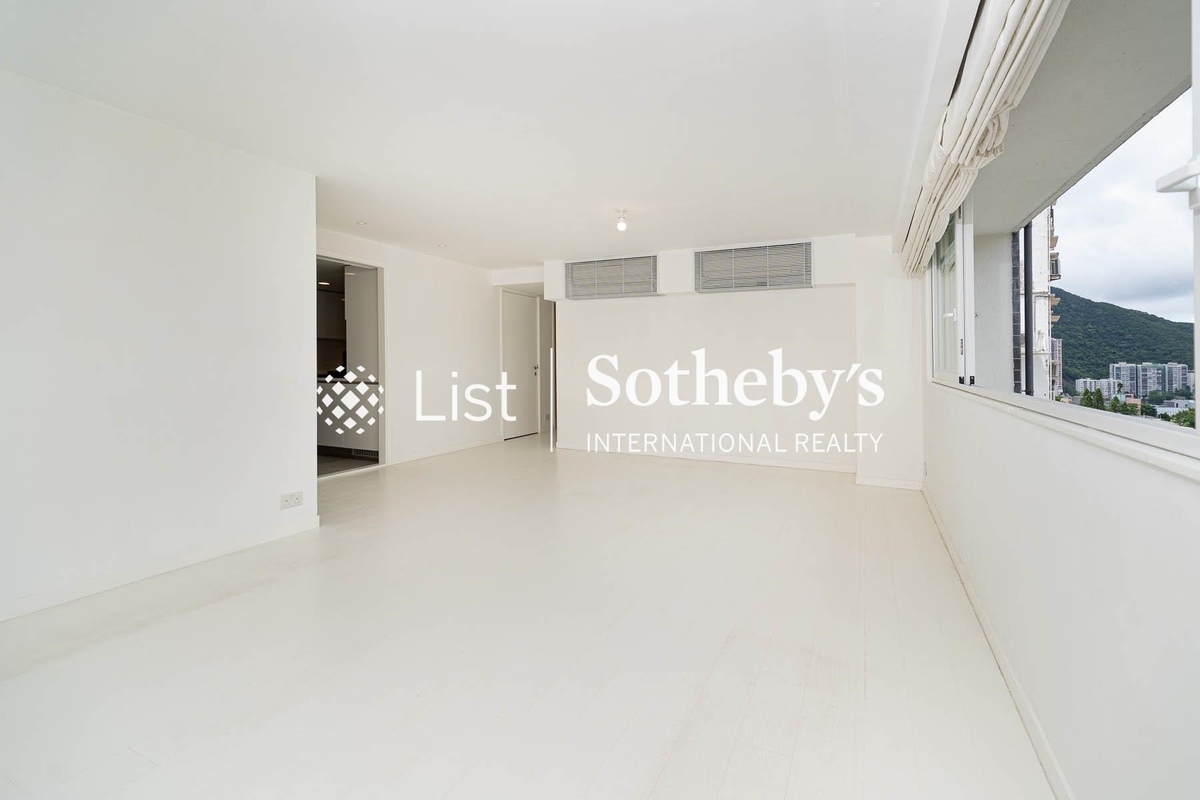 Wing On Towers 永安閣 | Living and Dining Room