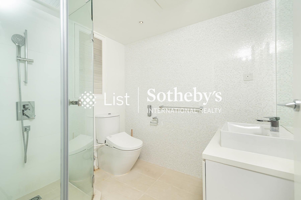 Wing On Towers 永安閣 | Master Bathroom