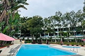 Burnside Villa 濱景園 | Communal Pool