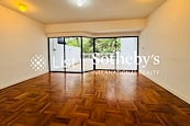 Burnside Villa 濱景園 | Dining and Living Room