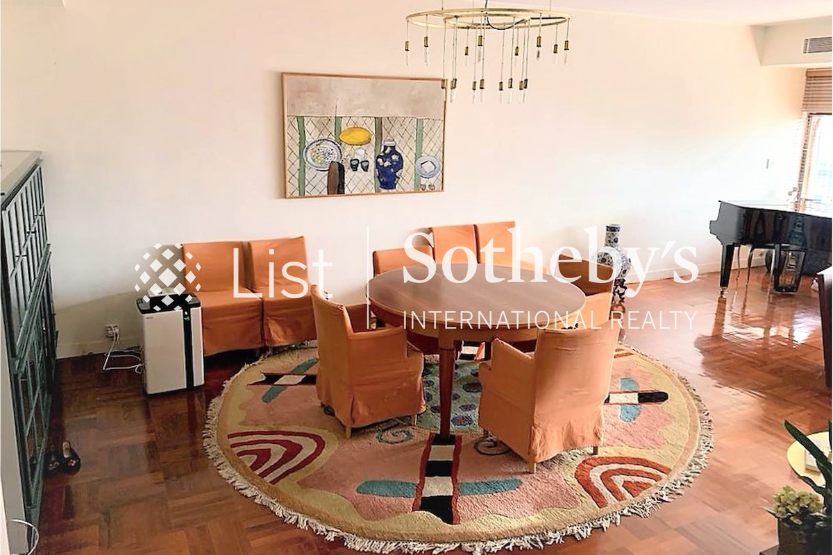 Cypresswaver Villas 柏涛小筑 | Living and Dining Room