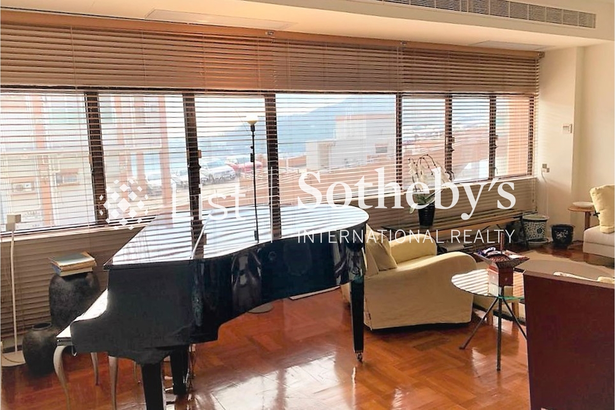 Cypresswaver Villas 柏涛小筑 | Living and Dining Room