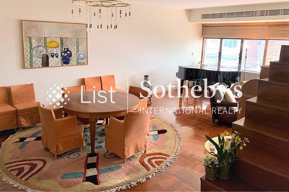 Cypresswaver Villas 柏涛小筑 | Living and Dining Room