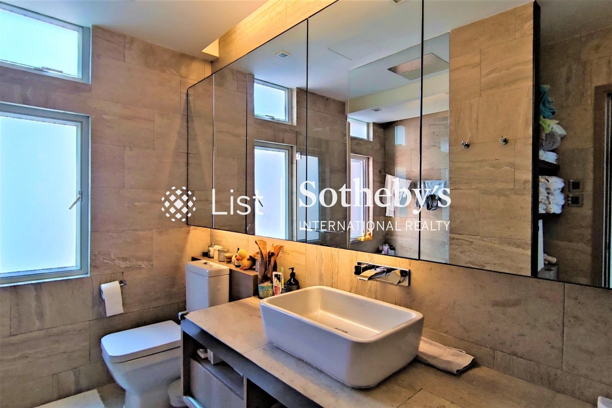 Cypresswaver Villas 柏濤小築 | Master Bathroom