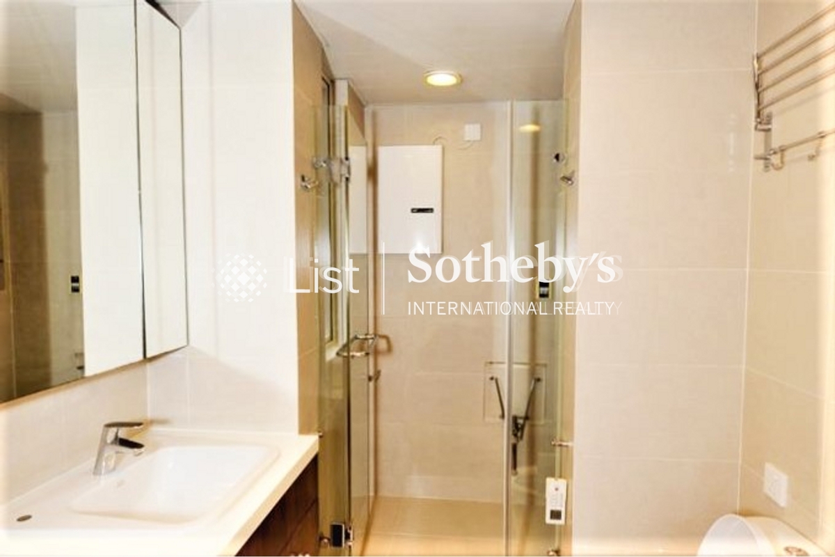 2-6A Wilson Road 衛信道2-6A號 | Guest Bathroom
