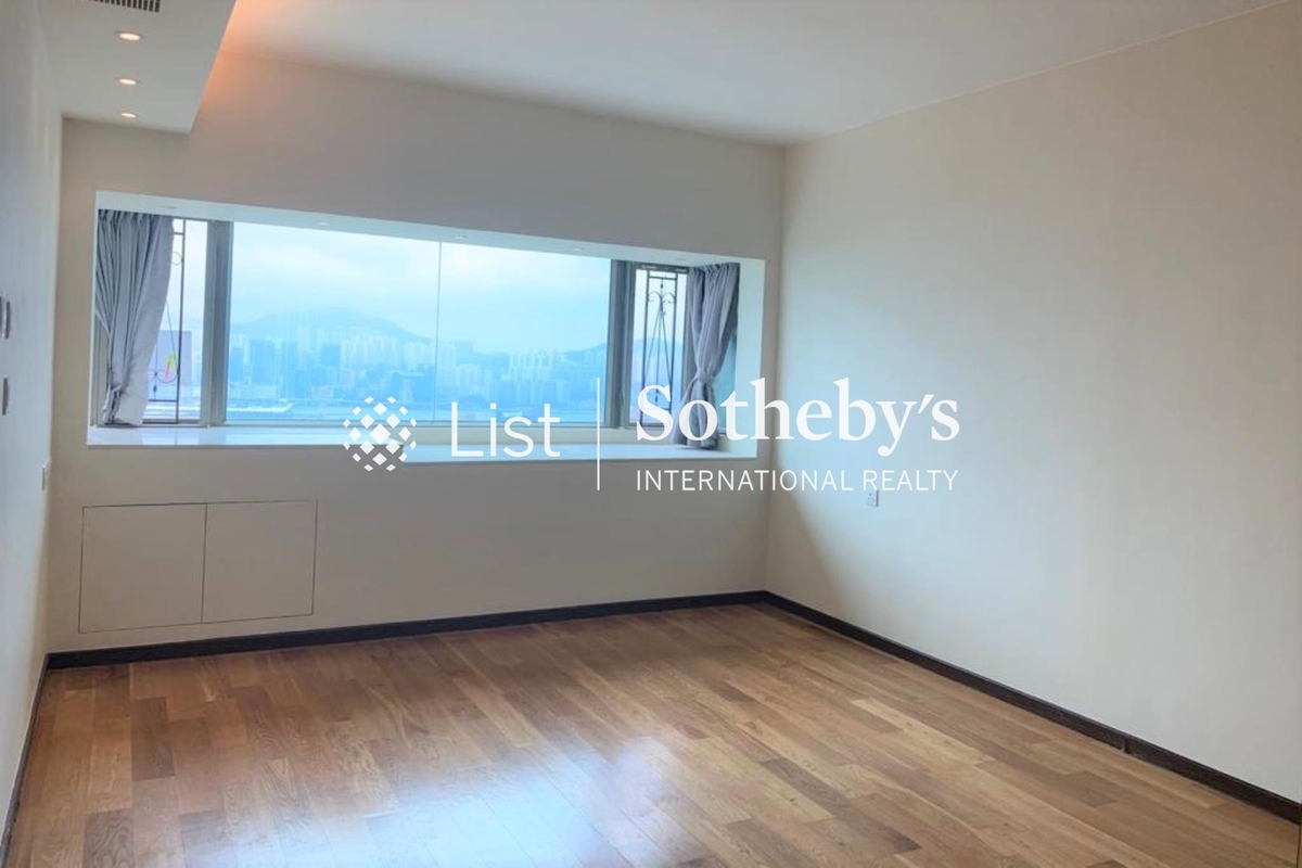 Hilltop Mansion 峰景大廈 | Master Bedroom