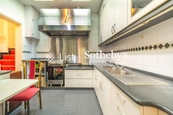 Jardine Terrace 渣甸臺 | Kitchen