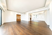 Magazine Gap Towers 馬己仙峽道15號 | Living and Dining Room