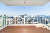 Magazine Gap Towers 馬己仙峽道15號 | Balcony off Living and Dining Room
