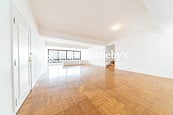 Magazine Heights 馬己仙大廈 | Living and Dining Room