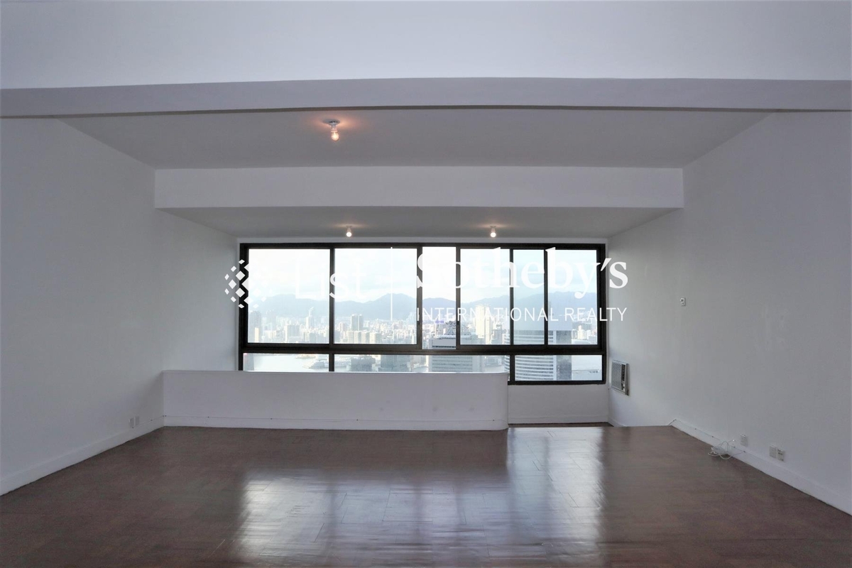 Magazine Heights 馬己仙大廈 | Living and Dining Room