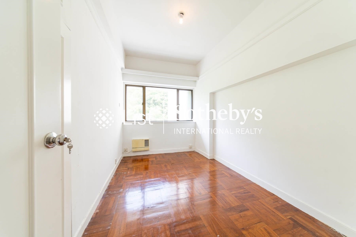 Magazine Heights 馬己仙大廈 | Fourth Bedroom