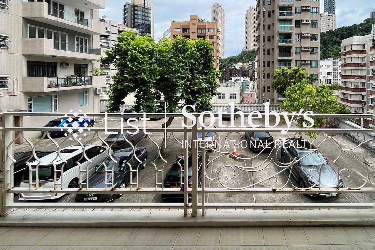 Shuk Yuen Building 菽園新臺 | View from Living and Dining Room