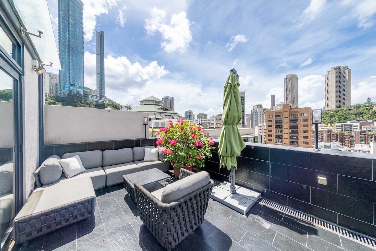 Shuk Yuen Building 菽园新台 | Private Roof Terrace