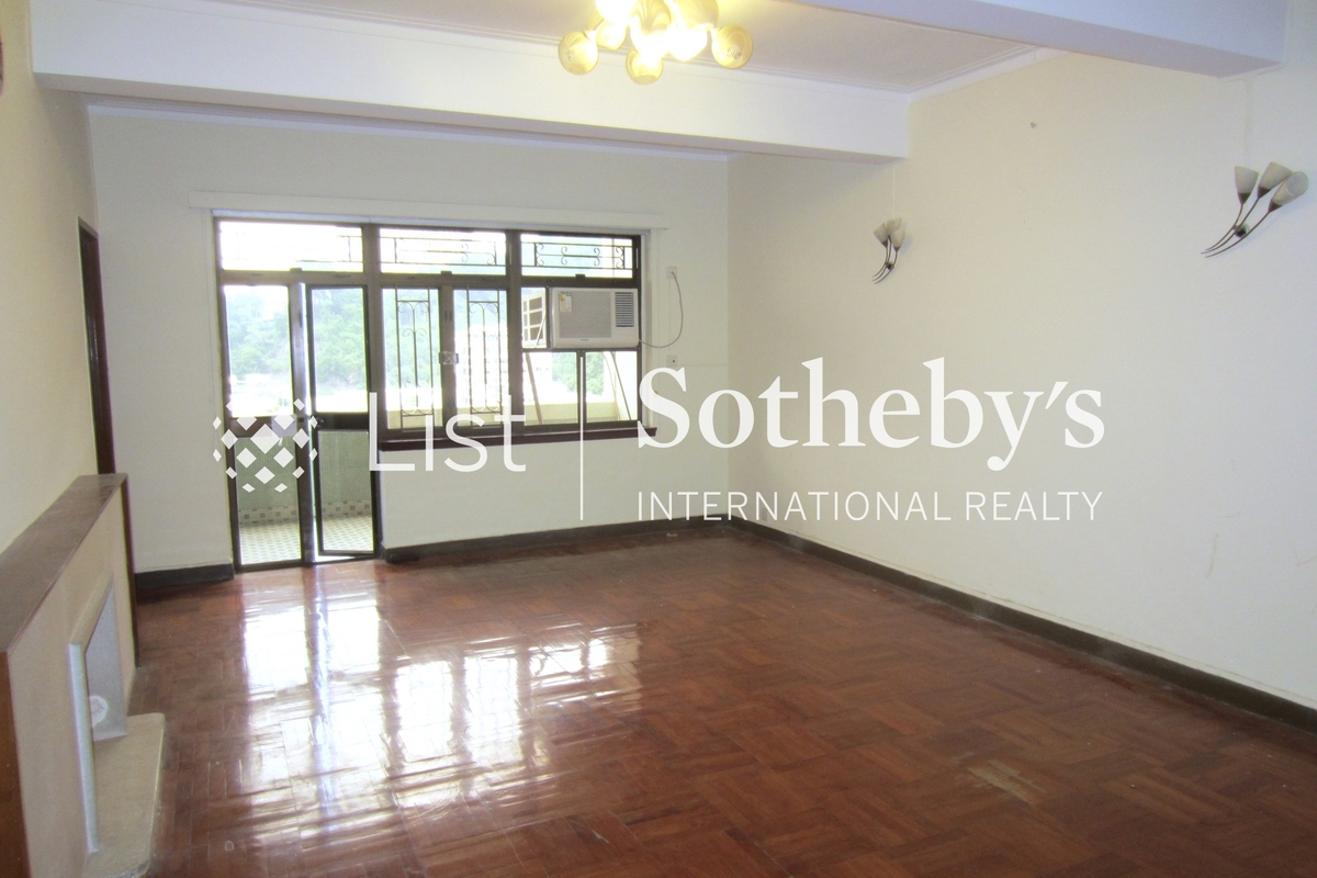 11-15 Briar Avenue 比雅道11-15號 | Living Room