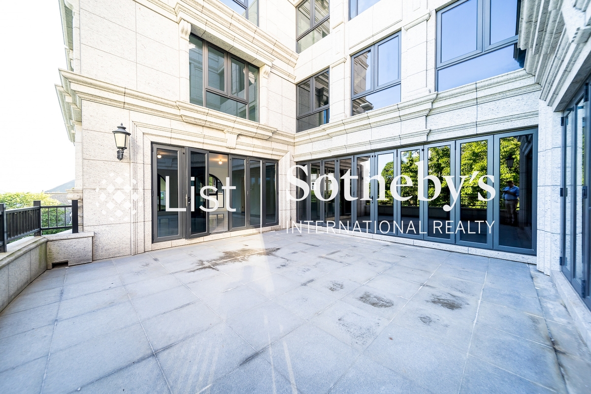 72 Repulse Bay Road 浅水湾道72号 | Private Terrace off First Family Room