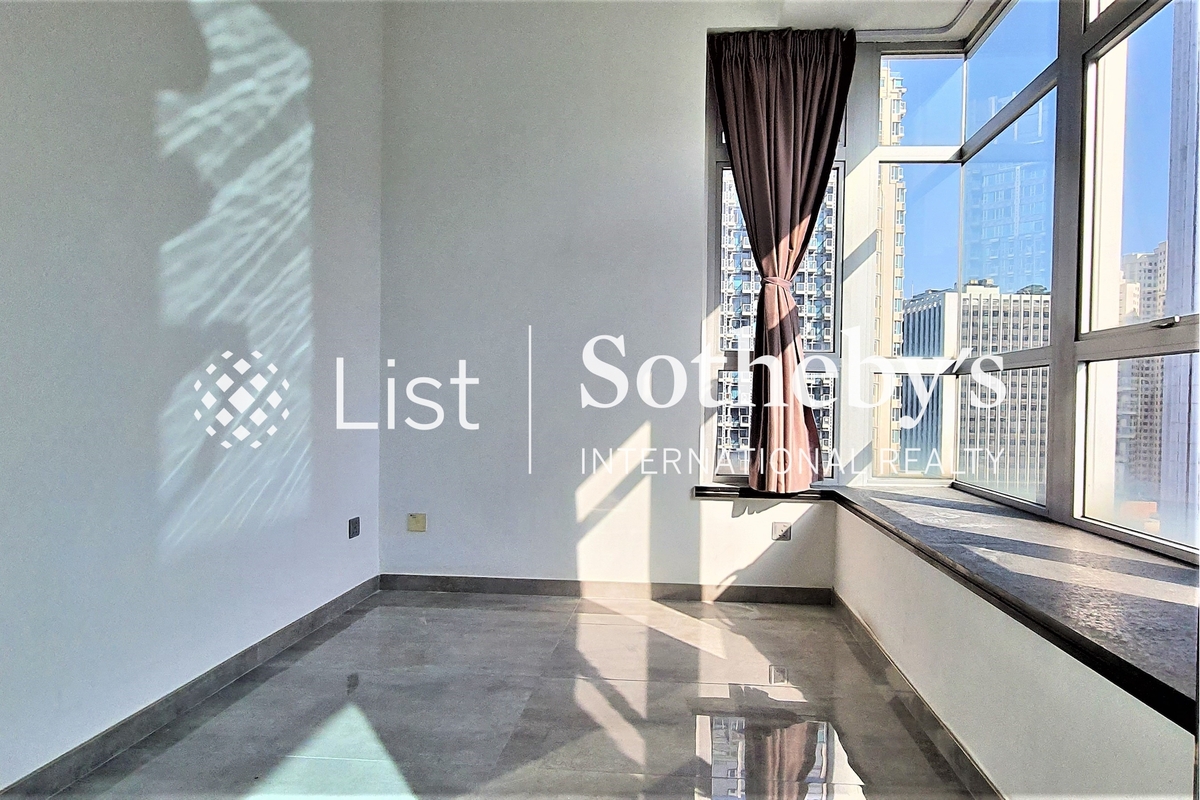 J Residence 嘉薈軒 | Second Bedroom