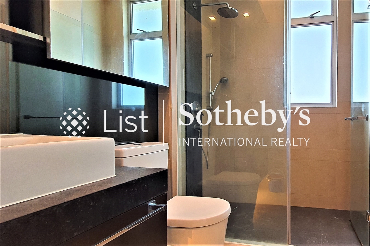 J Residence 嘉薈軒 | Master Bathroom