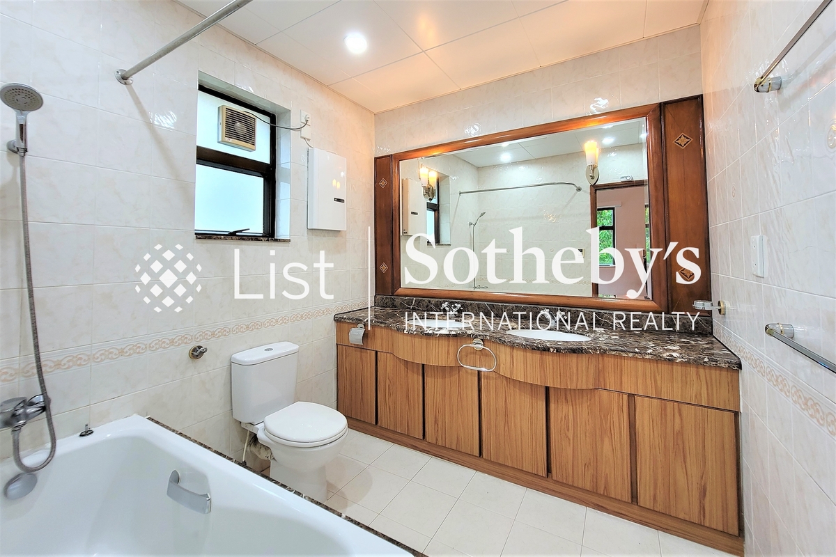 Repulse Bay Villa 淺水灣別墅 | Master Bathroom