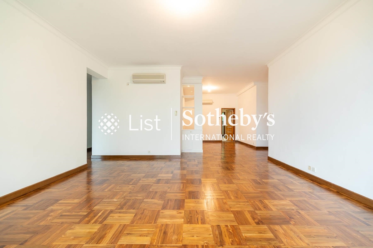 Repulse Bay Villa 淺水灣別墅 | Living and Dining Room