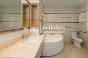 Repulse Bay Villa 淺水灣別墅 | Master Bathroom