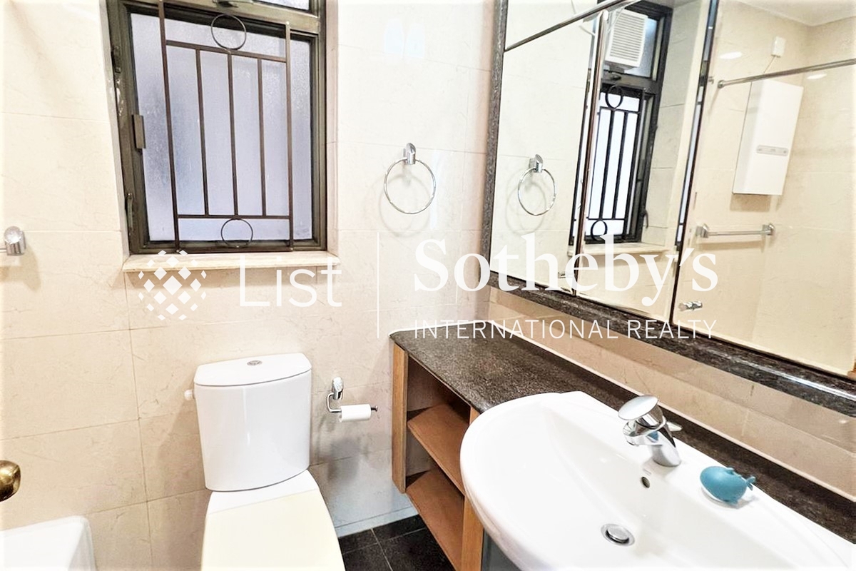 The Belcher's 寶翠園 | Master Bathroom