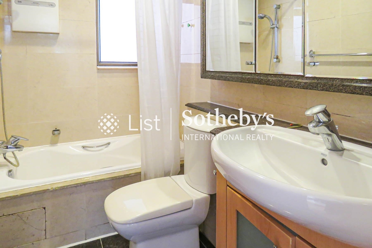 The Belcher's 寶翠園 | Master Bathroom