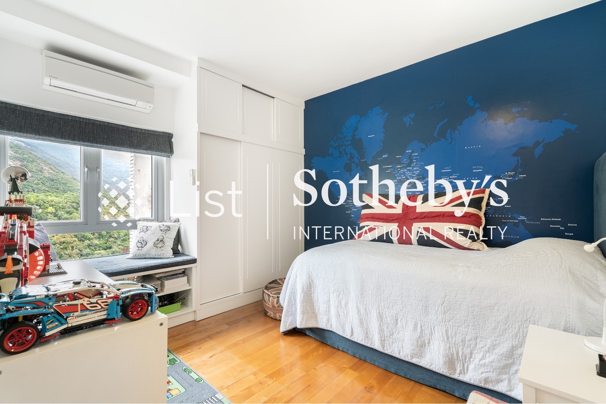 Woodbury Court 嘉林閣 | Third Bedroom