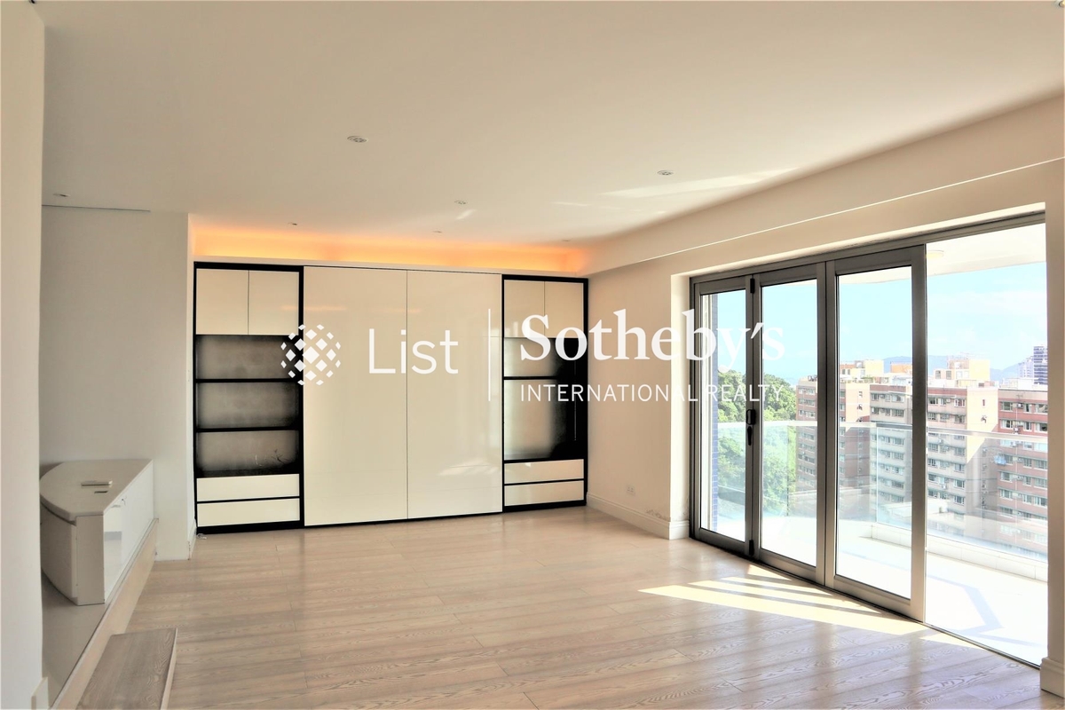 Woodbury Court 嘉林閣 | Living and Dining Room