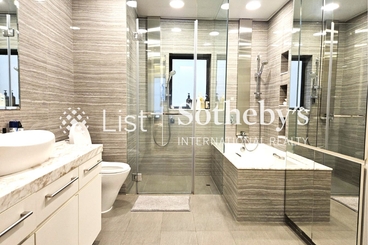 Regal Crest 薈萃苑 | 